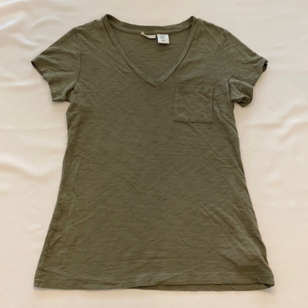 MAX STUDIO V-Neck T-Shirt